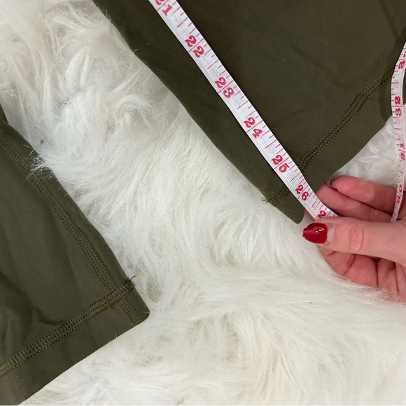 ThAction High-Waisted Butter Flare Leggings – Size Small - Picture 8 of 8